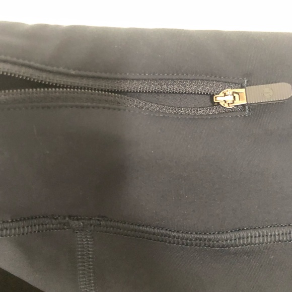 Lululemon Pace Rival Crop *Full-On Luxtreme 22"
True Navy size 6 - Picture 4 of 8